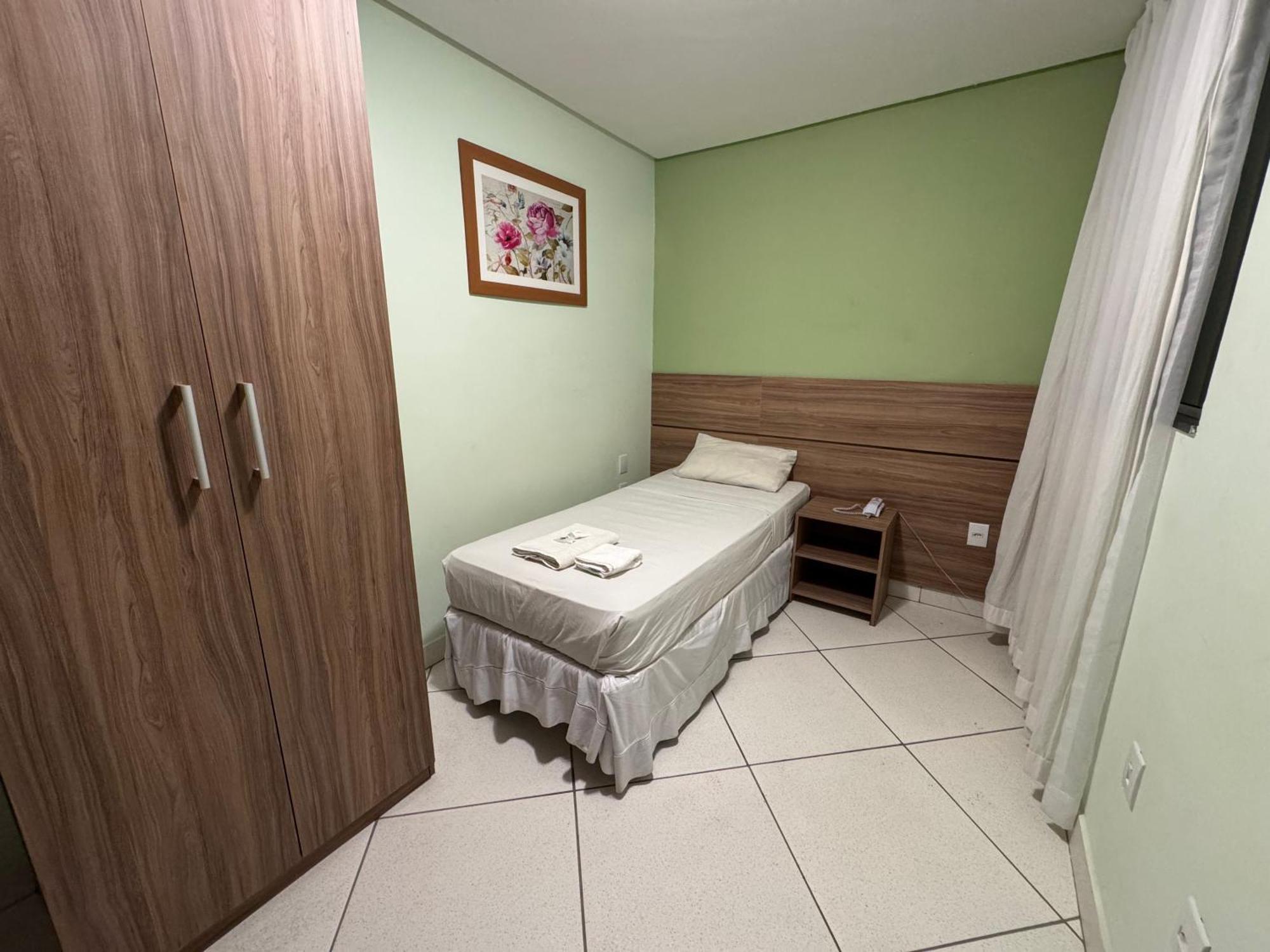 Domus Hotel Cidade Nobre Іпатінґа Екстер'єр фото