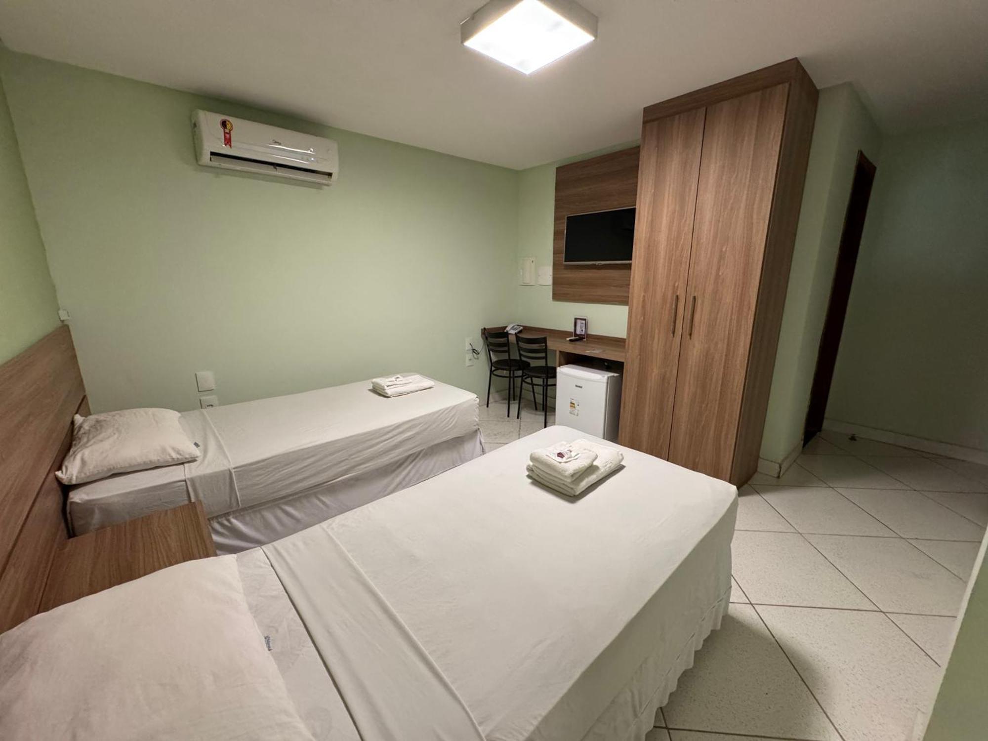 Domus Hotel Cidade Nobre Іпатінґа Екстер'єр фото