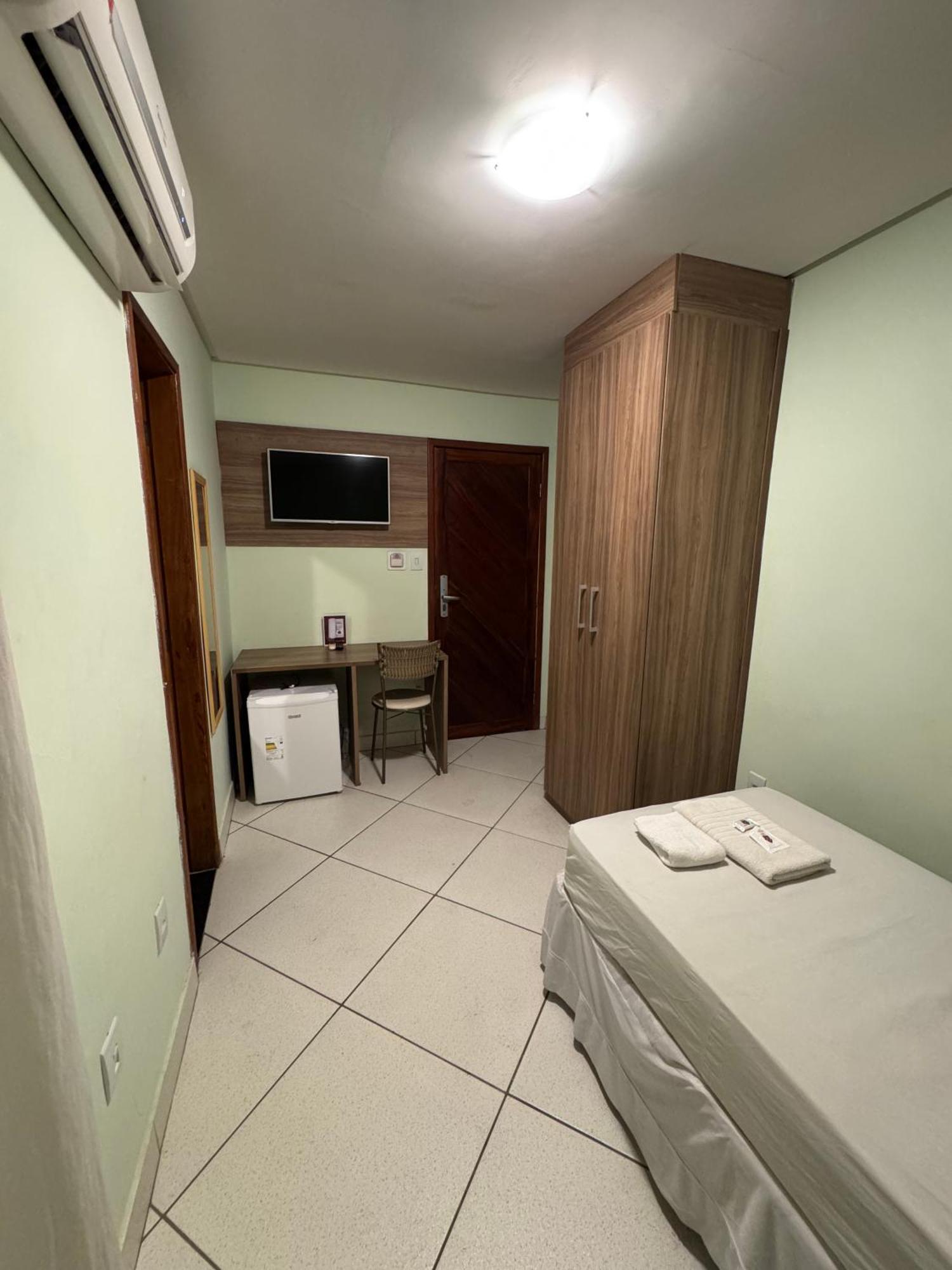 Domus Hotel Cidade Nobre Іпатінґа Екстер'єр фото